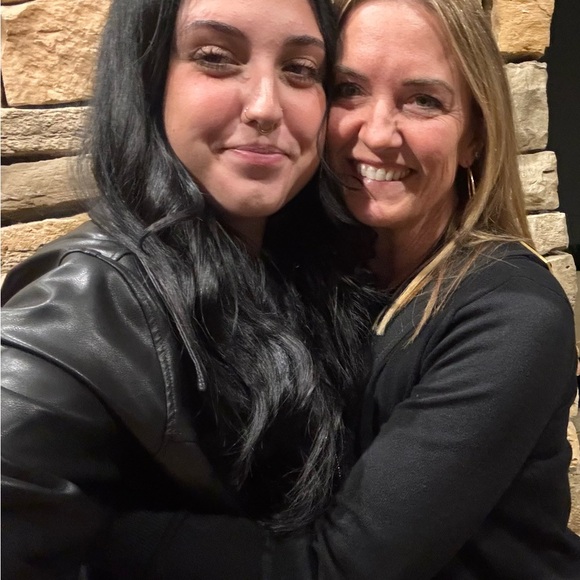 Meet your Posher, Jen - Picture 9 of 11